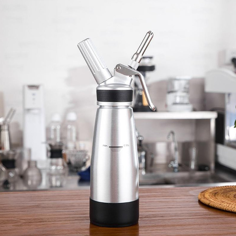 Cream Dispenser Feinne