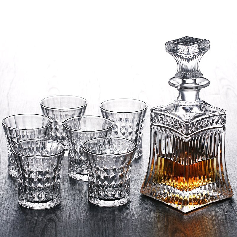 Creative Whiskey Cup and Bottle Set Bodie